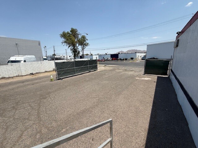 More Photos Of 1751 S Mojave Rd, Las Vegas Freestanding For Lease