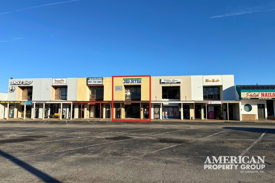 More Photos Of 3627 Webber St, Sarasota Storefront Retail Office For Sale