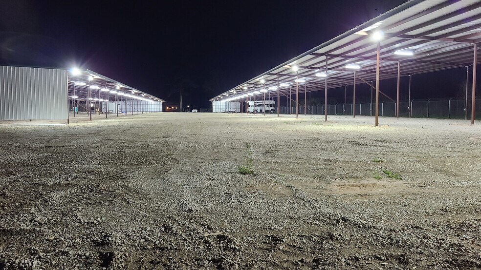 More Photos Of 26410 Hufsmith Conroe Rd, Magnolia Self Storage For Sale