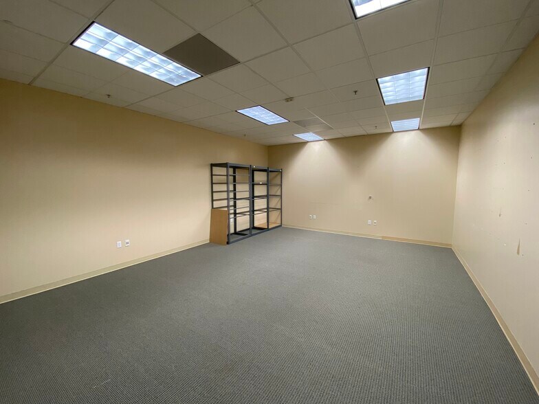 More Photos Of 18705 Madrone Pky, Morgan Hill Research And Development For Lease