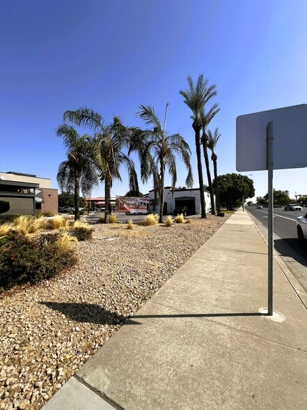 More Photos Of 1697 W Lacey Blvd, Hanford Carwash For Sale