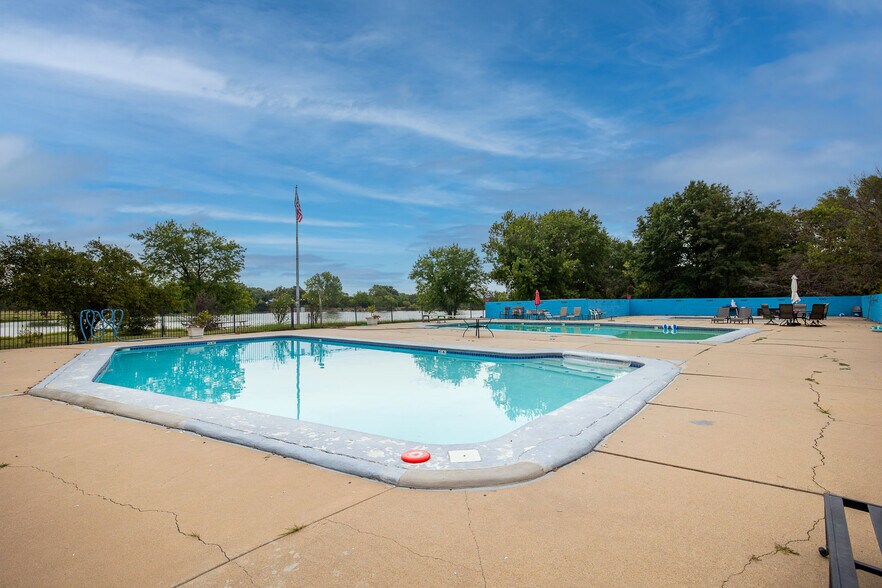 More Photos Of 2206 E 101st St N, Valley Center Specialty For Sale