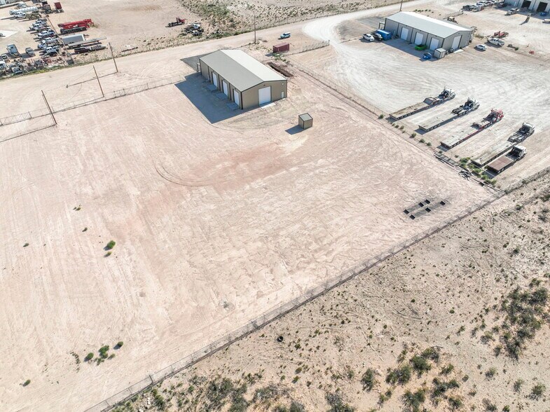 More Photos Of 14010 W Silver Fox Trl, Odessa Warehouse For Sale