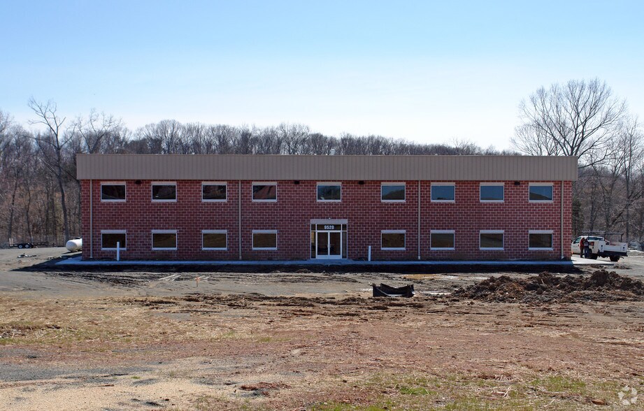 More Photos Of 9520 Contractors Ct, Manassas Warehouse For Lease
