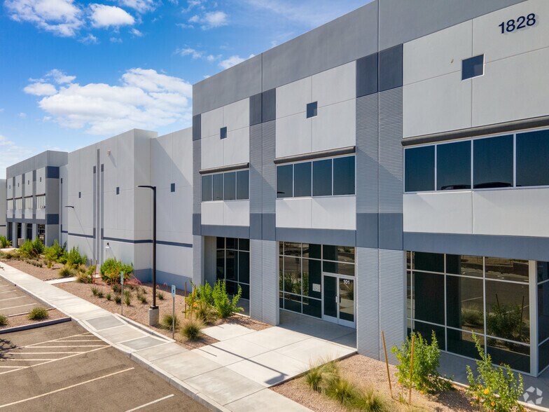 More Photos Of 1828 N Higley Rd, Mesa Warehouse For Lease