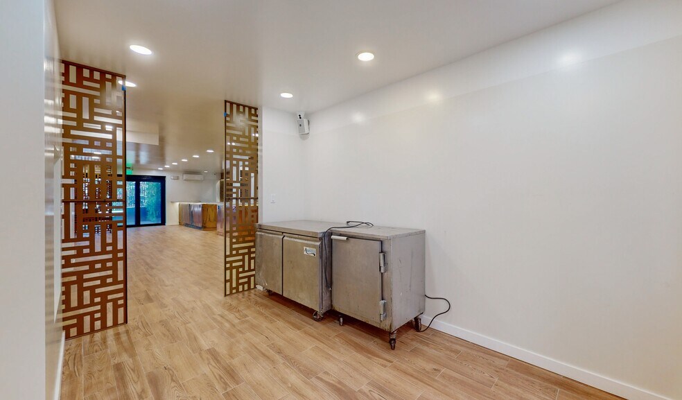More Photos Of 2150 Fifth Ave, New York Storefront Retail Office For Sale
