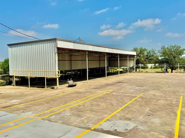 More Photos Of 4425 Pan American Blvd, Laredo Warehouse For Lease