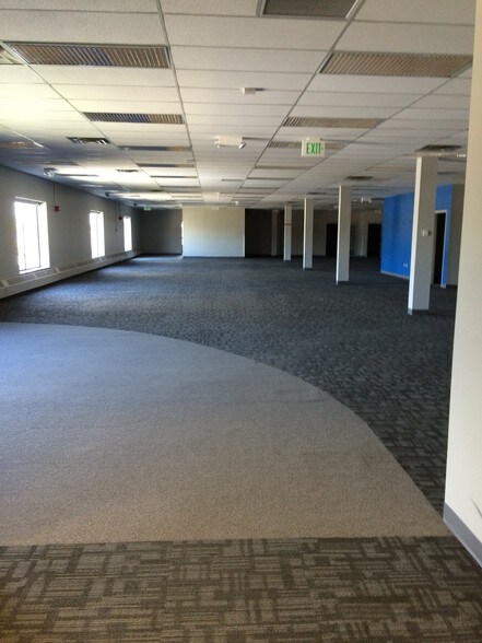 More Photos Of 31100 Plymouth Rd, Livonia Medical For Sale