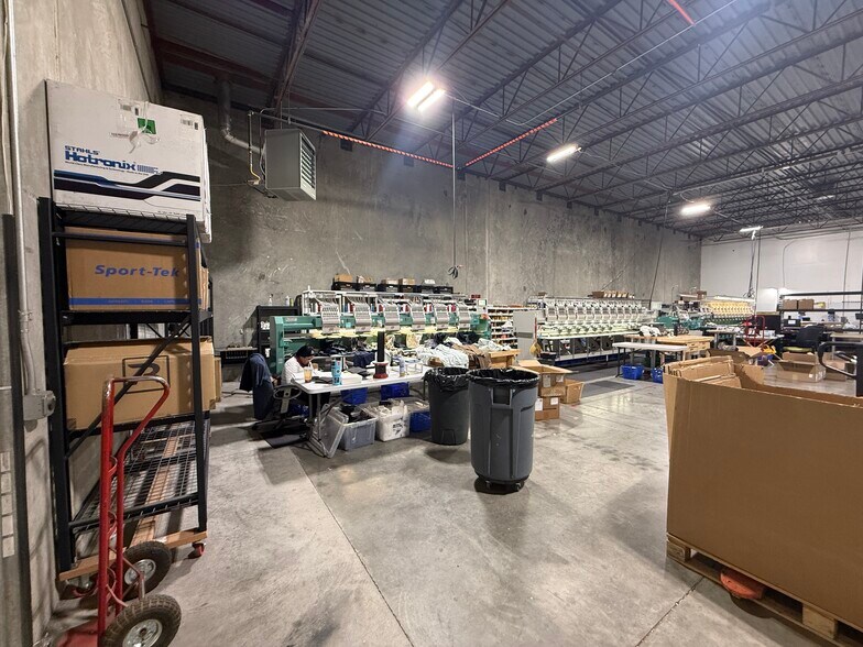 More Photos Of 965 N 1430 W, Orem Light Manufacturing For Lease