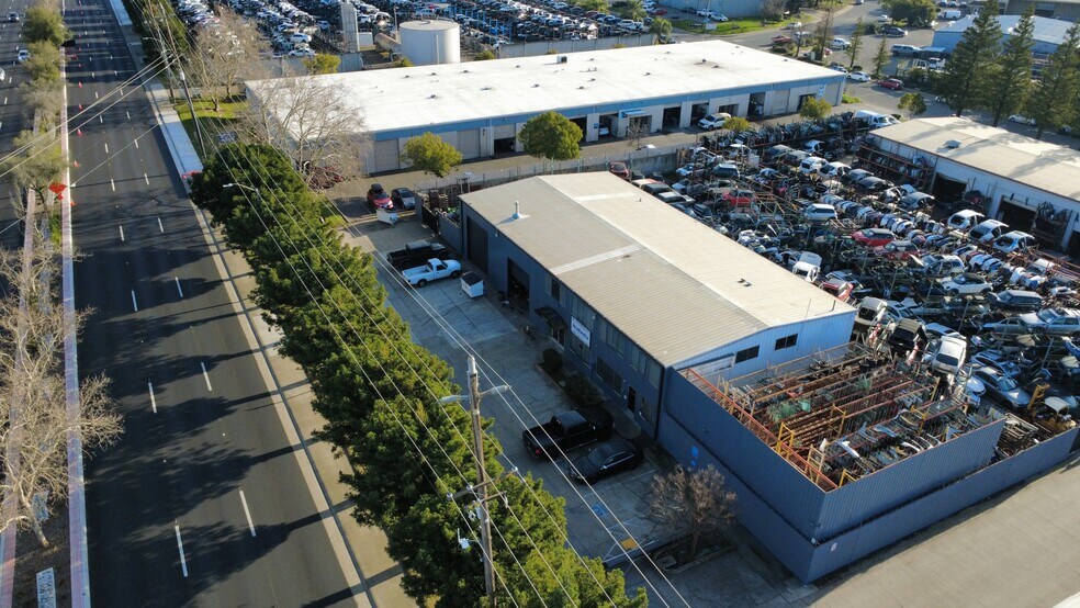 More Photos Of 3567 Recycle Rd, Rancho Cordova Warehouse For Lease