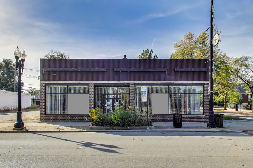 More Photos Of 2255 W 95th St, Chicago Freestanding For Lease