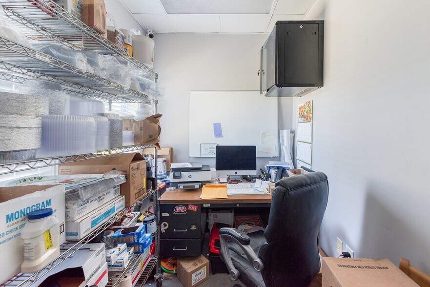 More Photos Of 100 Colingwood Ln, Kill Devil Hills Restaurant For Sale