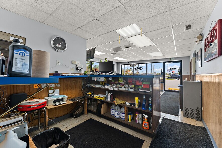 More Photos Of 5843 Us-6, Portage Auto Repair For Sale