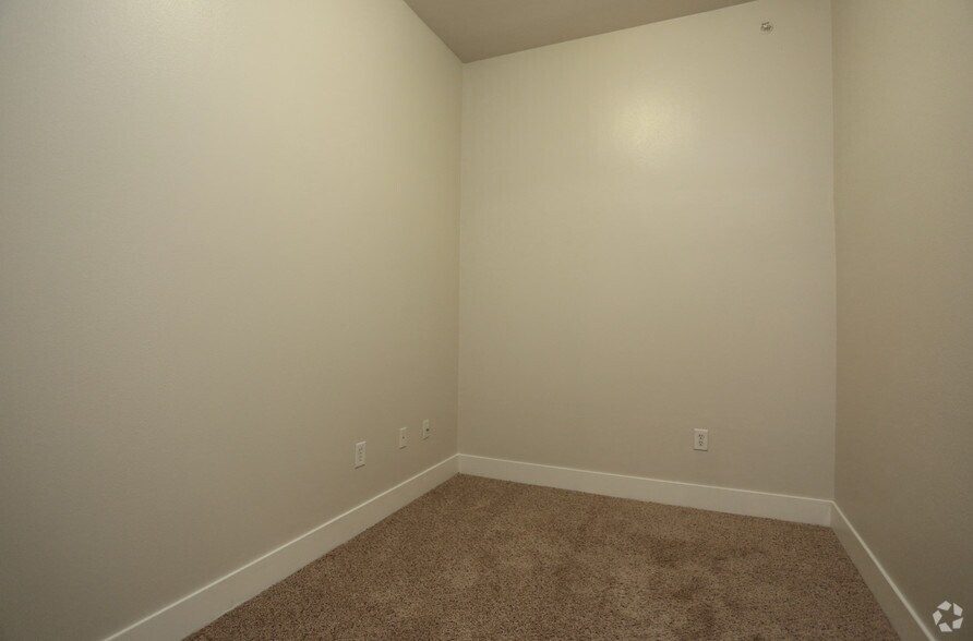 More Photos Of 4123 Cedar Springs Rd, Dallas Apartments For Lease