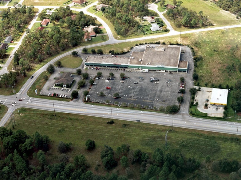 More Photos Of 9264 SE Maricamp Rd, Ocala General Retail For Lease