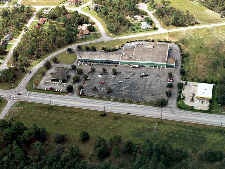 More Photos Of 9264 SE Maricamp Rd, Ocala General Retail For Lease