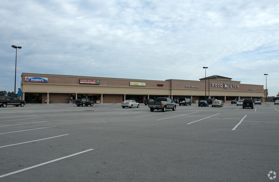 More Photos Of 5680 S NC 41 Hwy, Wallace Storefront For Lease
