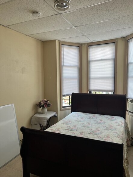 More Photos Of 413 16th St, Union City Multifamily For Sale