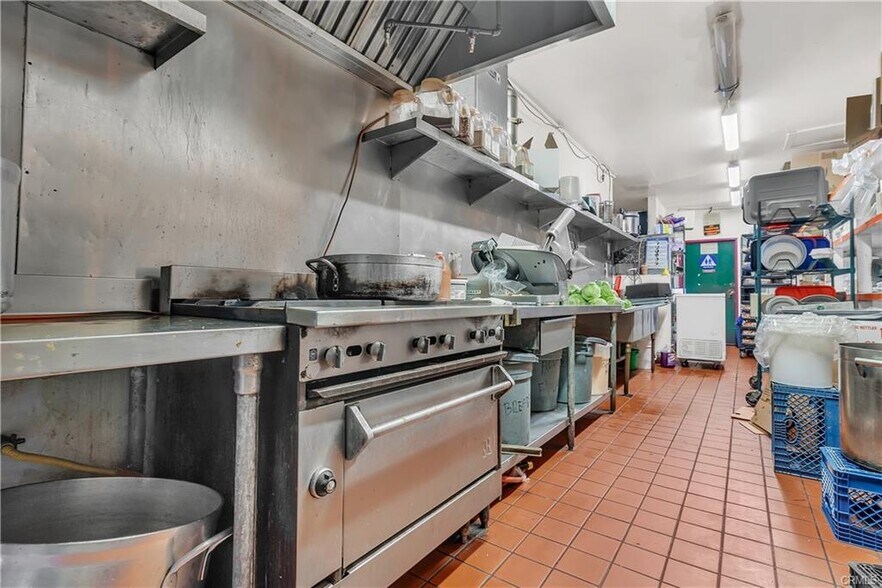 More Photos Of 4419 S Normandie Ave, Los Angeles General Retail For Sale
