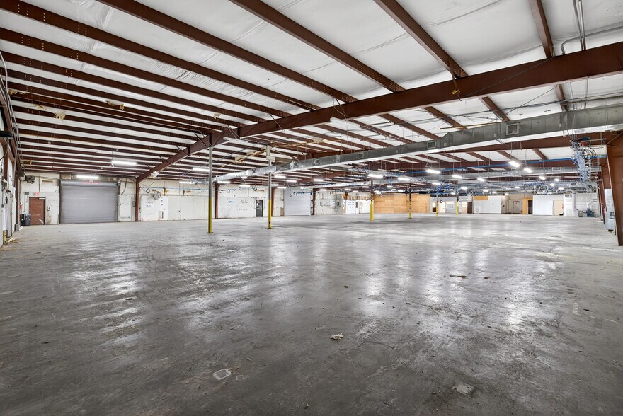 More Photos Of 373 Huntington Rd, Gaffney Warehouse For Lease