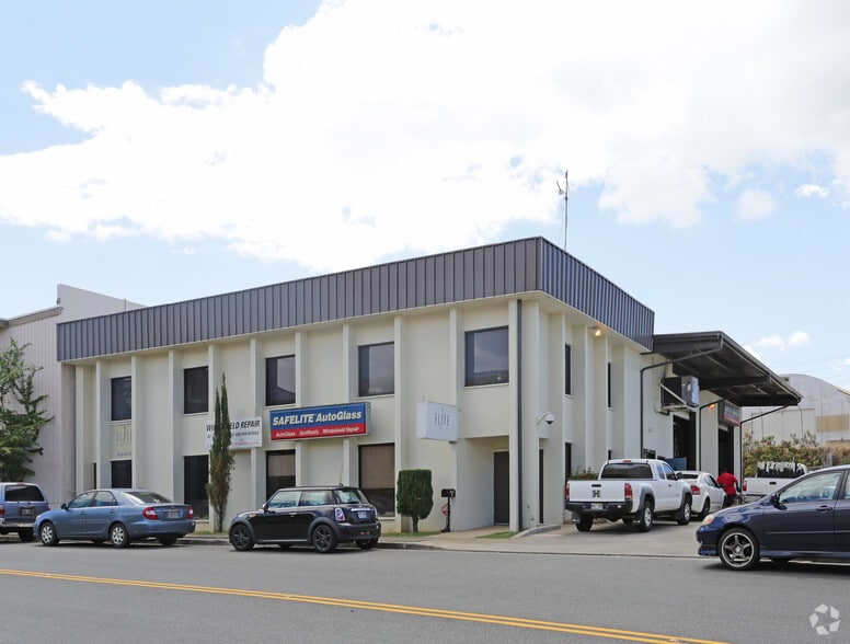 Primary Photo Of 4369 Lawehana St, Honolulu Warehouse For Lease