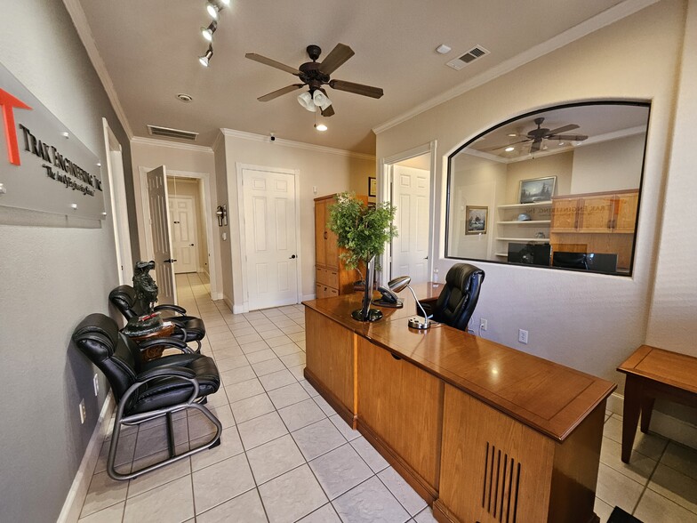 More Photos Of 1806 Snake River Rd, Katy Medical For Sale
