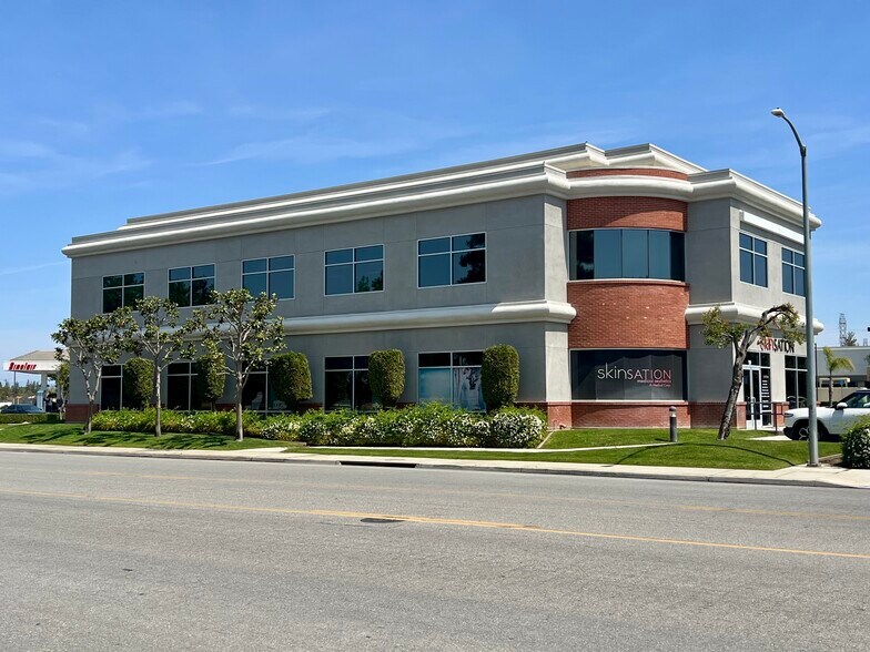 More Photos Of 1500 Haggin Oaks Blvd, Bakersfield Medical For Lease