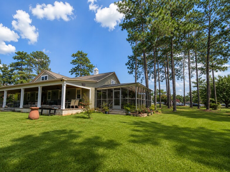 More Photos Of 7000 Woodside Executive Ct, Aiken Restaurant For Sale
