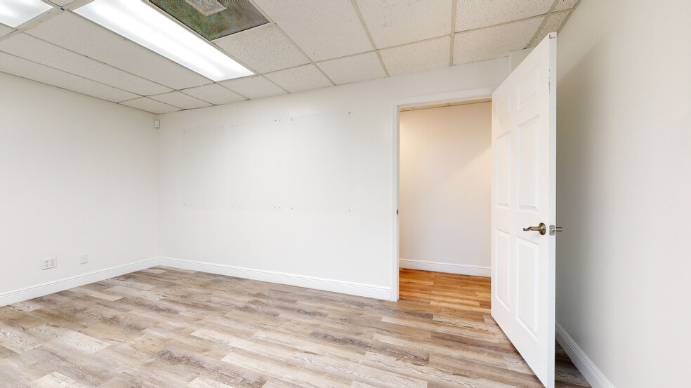 More Photos Of 3443-3479 Parkway Center Ct, Orlando Unknown For Lease