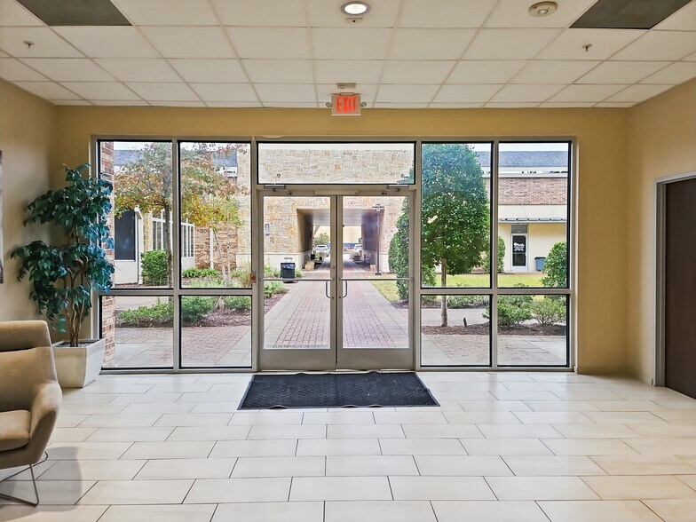 More Photos Of 525 Woodland Square Blvd, Conroe Coworking Space