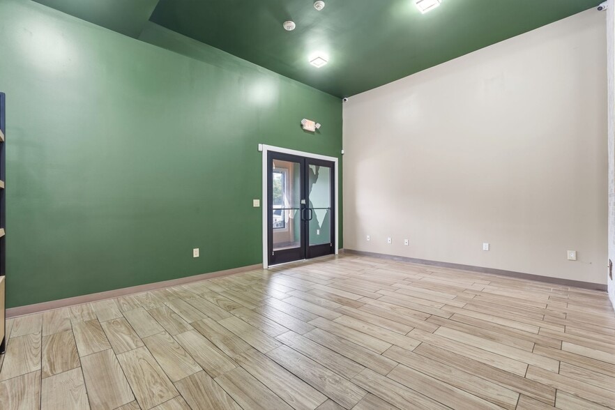 More Photos Of 36 Congress St, Jersey City General Retail For Sale
