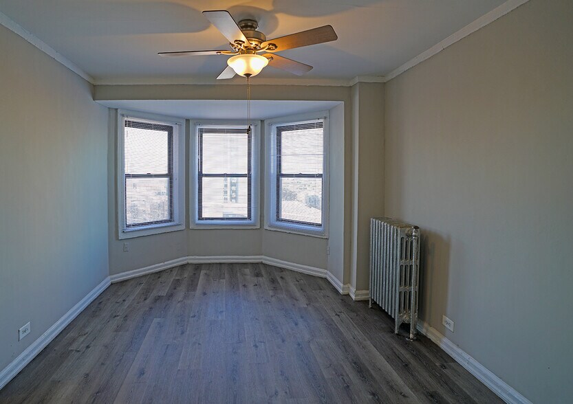 More Photos Of 5240 N Sheridan Rd, Chicago Apartments For Lease