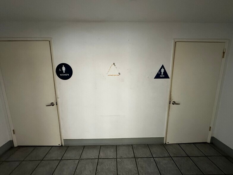 More Photos Of 1645 W State Highway 140, Merced Freestanding For Lease