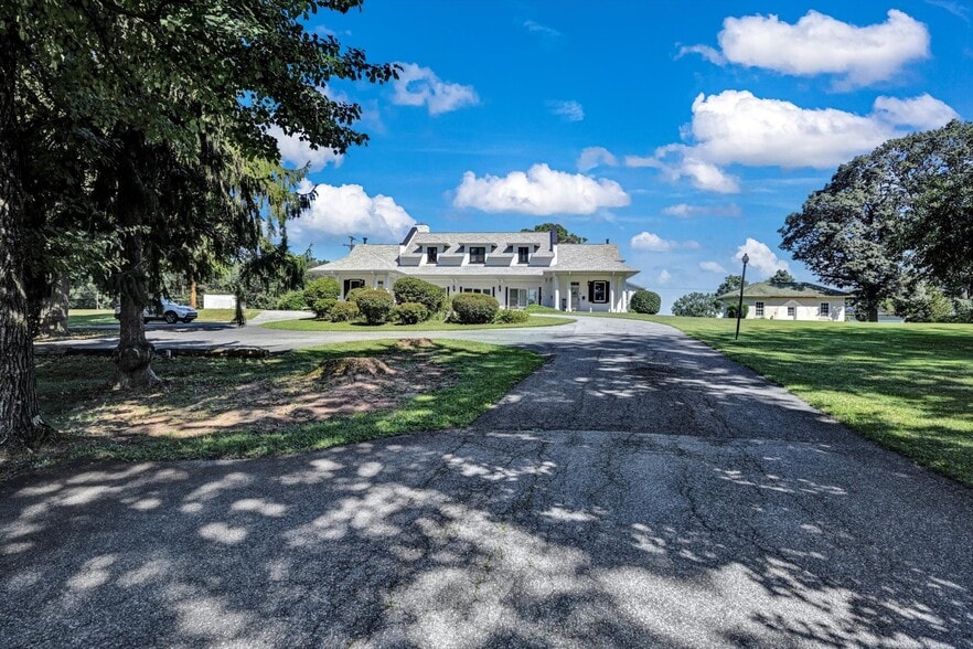 More Photos Of 200 Kauffman Rd, Annville Assisted Living For Sale
