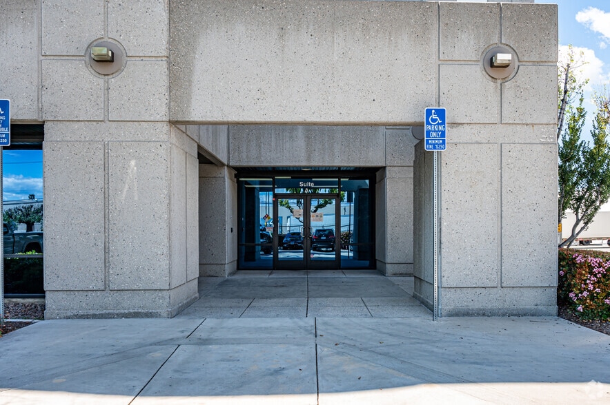 More Photos Of 1320 S Baker Ave, Ontario Warehouse For Lease