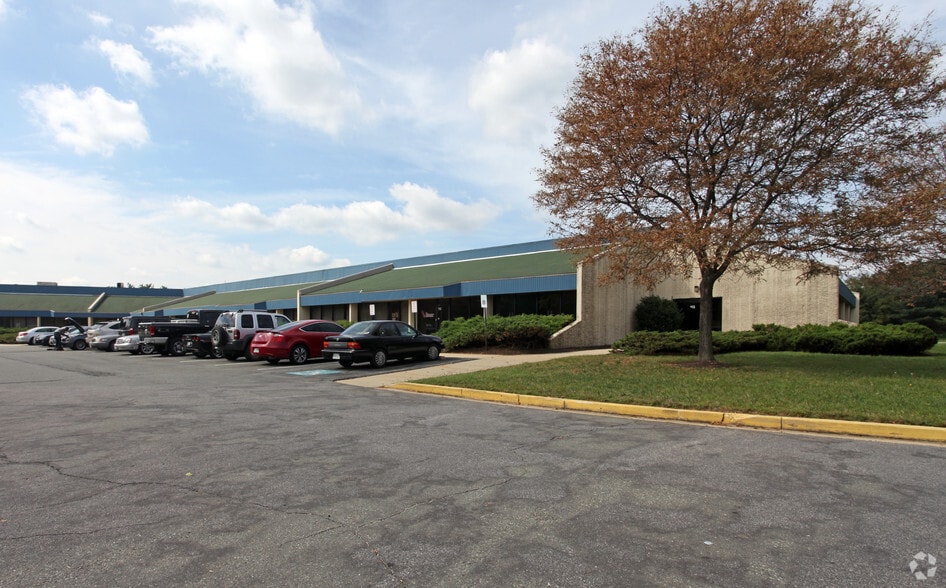 More Photos Of 16201 Trade Zone Ave, Upper Marlboro Industrial For Lease