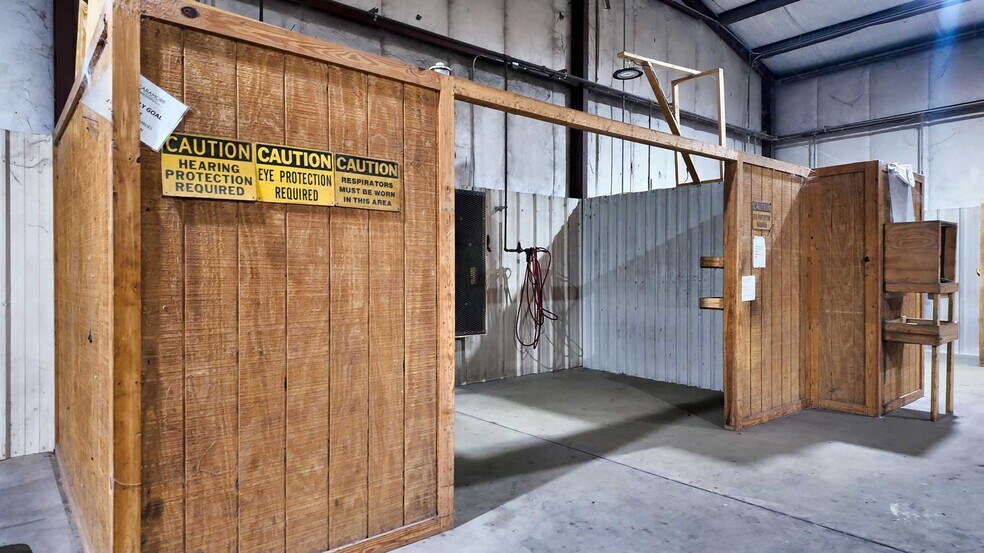 More Photos Of 11763 N Us-319, Thomasville Manufacturing For Sale