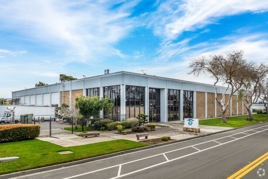 Primary Photo Of 3524 Investment Blvd, Hayward Refrigeration Cold Storage For Lease