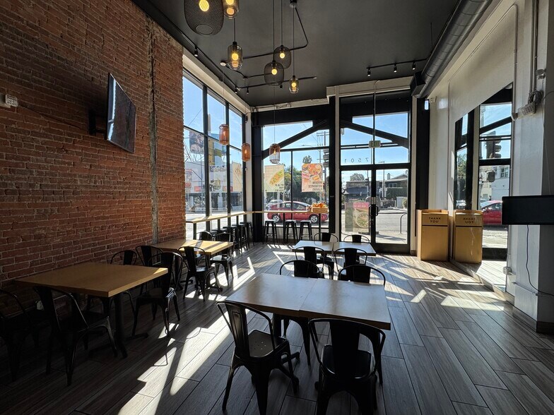 More Photos Of 7501-7505 W Sunset Blvd, Los Angeles Restaurant For Lease