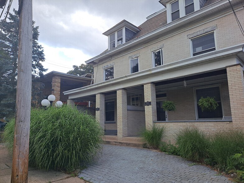 More Photos Of 1818-1820 Winhurst St, Pittsburgh Apartments For Sale