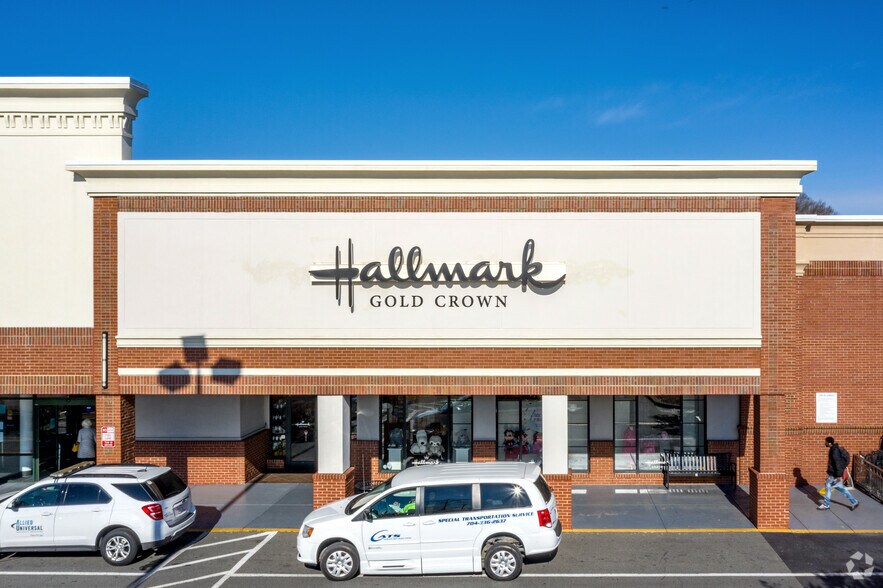 More Photos Of 282 S Sharon Amity Rd, Charlotte Unknown For Sale