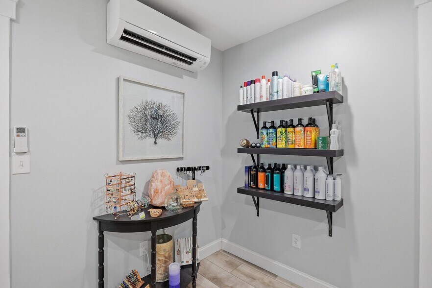 More Photos Of 45A Hanson, Rochester Apartments For Sale