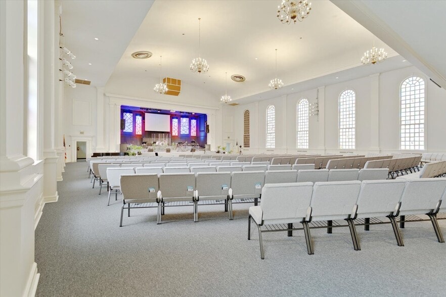 More Photos Of 1228 Todds Ln, Hampton Religious Facility For Sale