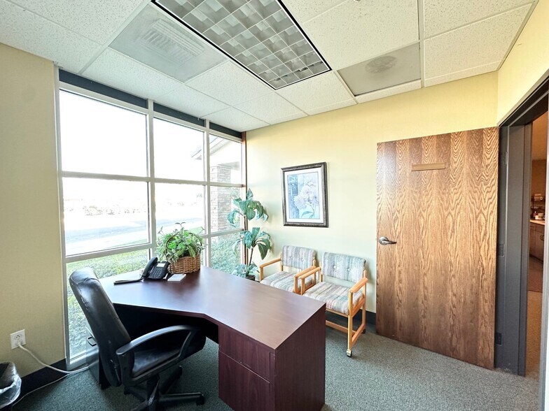 More Photos Of 1486 W 11th St, Tracy Medical For Lease