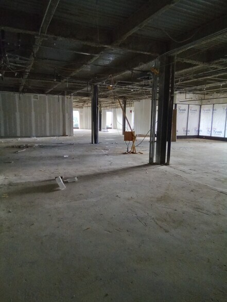 More Photos Of 15 Matthews St, Goshen Office For Sale