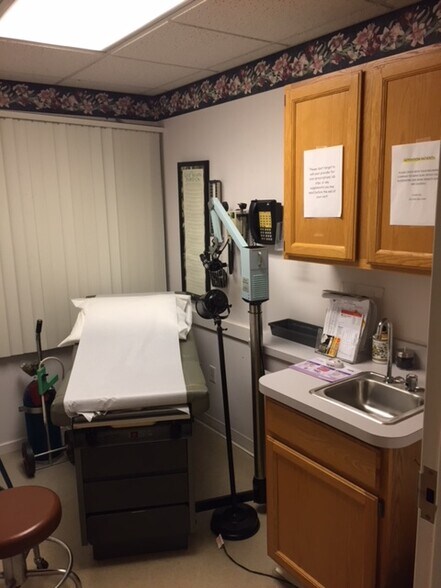More Photos Of 60 Washington Ave, Hamden Medical For Lease