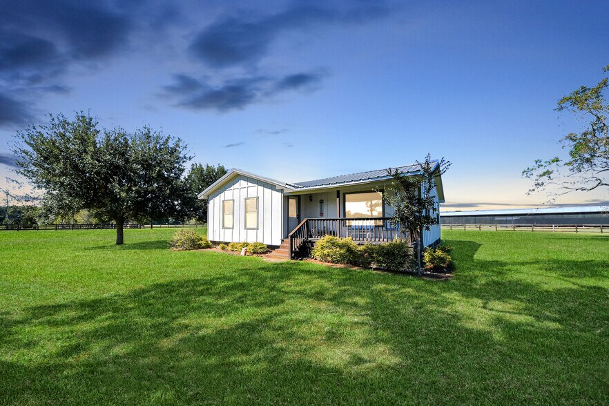 More Photos Of 16076 Highway 105, Cleveland Land For Sale
