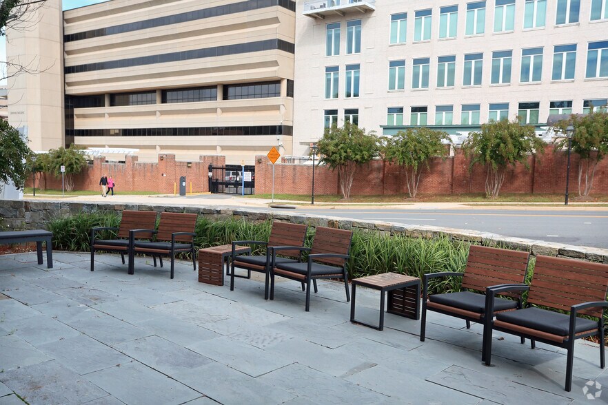 More Photos Of 10505 Judicial Dr, Fairfax Office For Lease