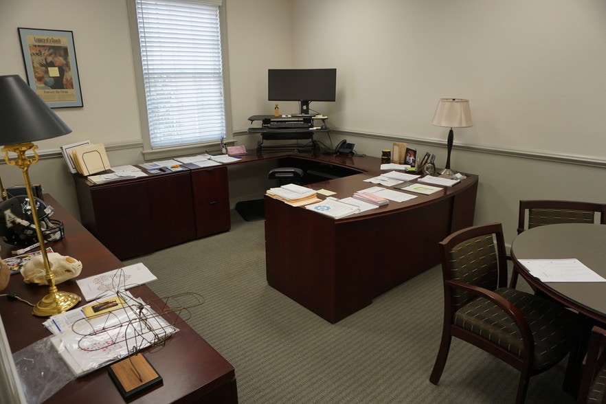 More Photos Of 420 The Parkway, Greer Office Residential For Lease