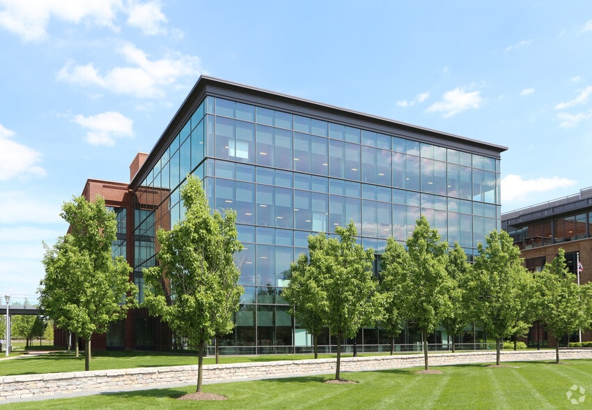 More Photos Of 1050 Yard St, Columbus Office For Lease